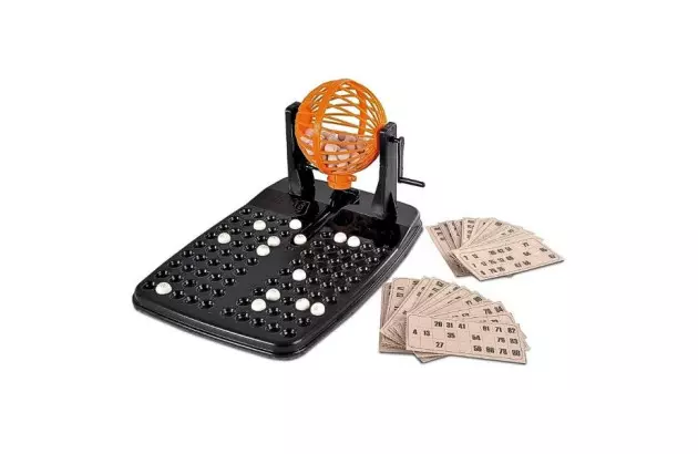 JOGO DE BINGO COM 48 CARTELAS ACIMA DE 5 ANOS NIG