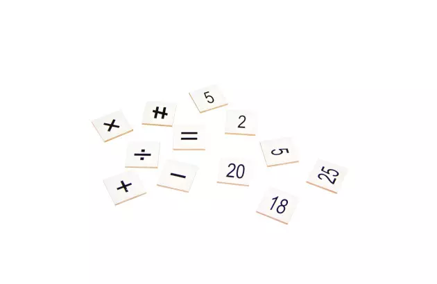 BRINQUEDO EDUCATIVO FAZENDO CÁLCULOS 42 PEÇAS MDF .+ 6 ANOS 1110 CARLU