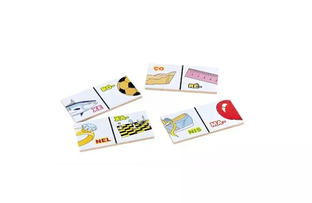 BRINQUEDO DOMINO DIVISÃO SILÁBICA 28 PEÇAS MDF 1026 CARLU