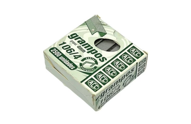 GRAMPOS PARA GRAMPEADOR ROCAMA 106/4 GALVANIZADO COM 2500 UNIDADES – FIXAÇÃO MADEIRA | ACC