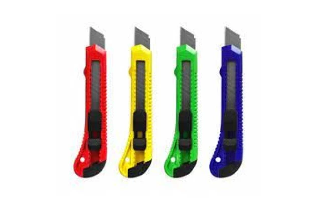 ESTILETE LARGO 18MM COM TRAVA SEGURANÇA GATTE 11001