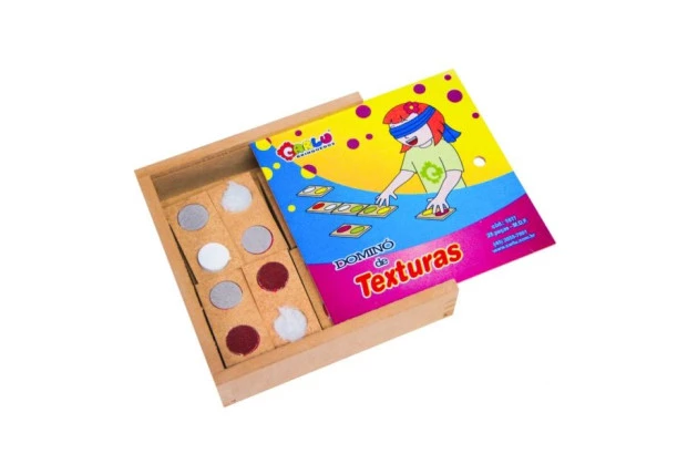 BRINQUEDO EDUCATIVO DOMINO TEXTURA BRAILLE 28 PEÇAS MDF 1611 CARLU