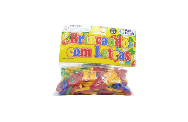 BRINQUEDO EDUCATIVO BRINCANDO COM LETRAS SOLAPA | 62 PEÇAS DE PLÁSTICO | PAIS E FILHOS